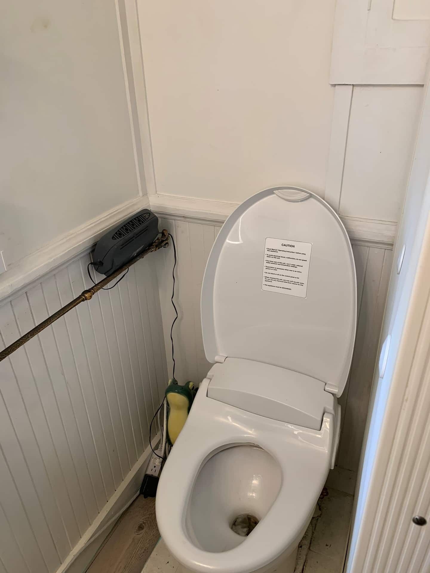 Shower, bidet, towels, soap