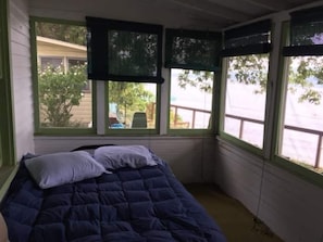 2 bedrooms, desk, iron/ironing board, free WiFi - South End For Fishing - Beach for Bonfires -  New City Water (Honeoye)