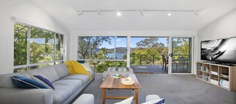 Bush Retreat with Bay Views