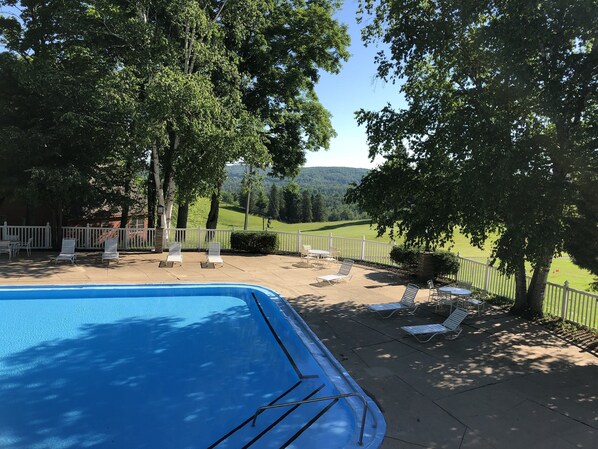 Piscine extérieure, piscine chauffée