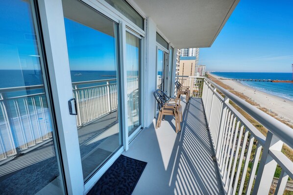 Property grounds - Oceanfront condo w/ pools & balcony (Myrtle Beach)