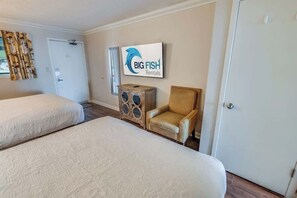 Iron/ironing board, WiFi, bed sheets - Coral Beach 724 - 1 Bedroom (Myrtle Beach)