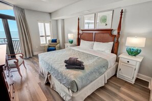 3 slaapkamers, een strijkplank/strijkijzer, gratis wifi, beddengoed