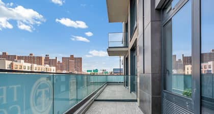 Global Luxury Suites at The Arches