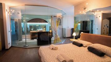 4 Schlafzimmer, Bügeleisen/Bügelbrett, kostenloses WLAN, Bettwäsche