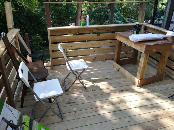 Property grounds - This Old house is like a cottage near Lunken Airport (Cincinnati)