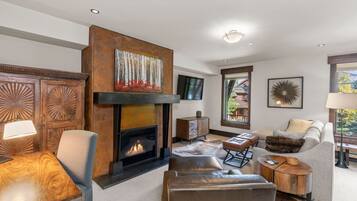 TV connectée, cheminée