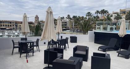 Spectacular Marina View Condo Close to Everything @ Marina Cabo Plaza - WIFI