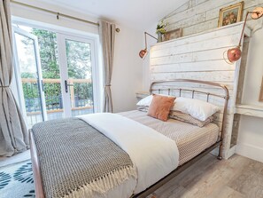 3 chambres, Wi-Fi gratuit, draps fournis