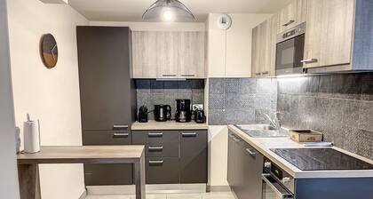 Cosy new apartment for 6/8 people at the foot of the slopes Arc 1800