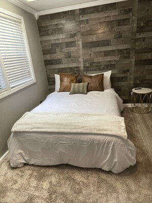 4 Schlafzimmer, Bügeleisen/Bügelbrett, Internetzugang, Bettwäsche