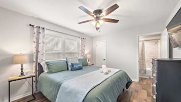 3 soverom, strykejern/-brett, reiseseng for barn og wi-fi