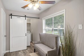 Interior - City Gateway Rental:3BR Remodel |WiFi|Hobby Access (Pasadena)