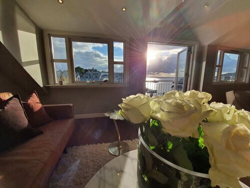 Sunny penthouse right in the center of Ålesund