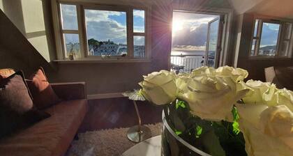 Sunny penthouse right in the center of Ålesund