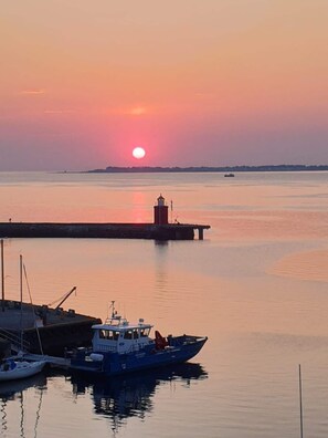 Beach nearby - Sunny penthouse right in the center of Ålesund (Møre og Romsdal)