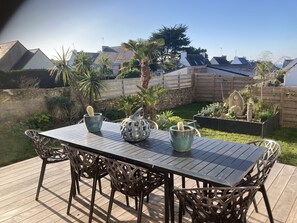 Outdoor dining - ★ BEACH HOUSE★VILLA LES BLEUETS (Clohars-Carnoët)