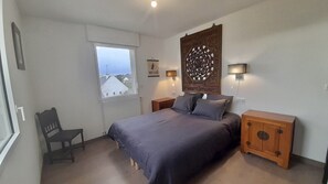 4 bedrooms, iron/ironing board, free WiFi, bed sheets - ★ BEACH HOUSE★VILLA LES BLEUETS (Clohars-Carnoët)