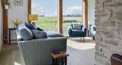 3 bedroom accommodation in Dundee