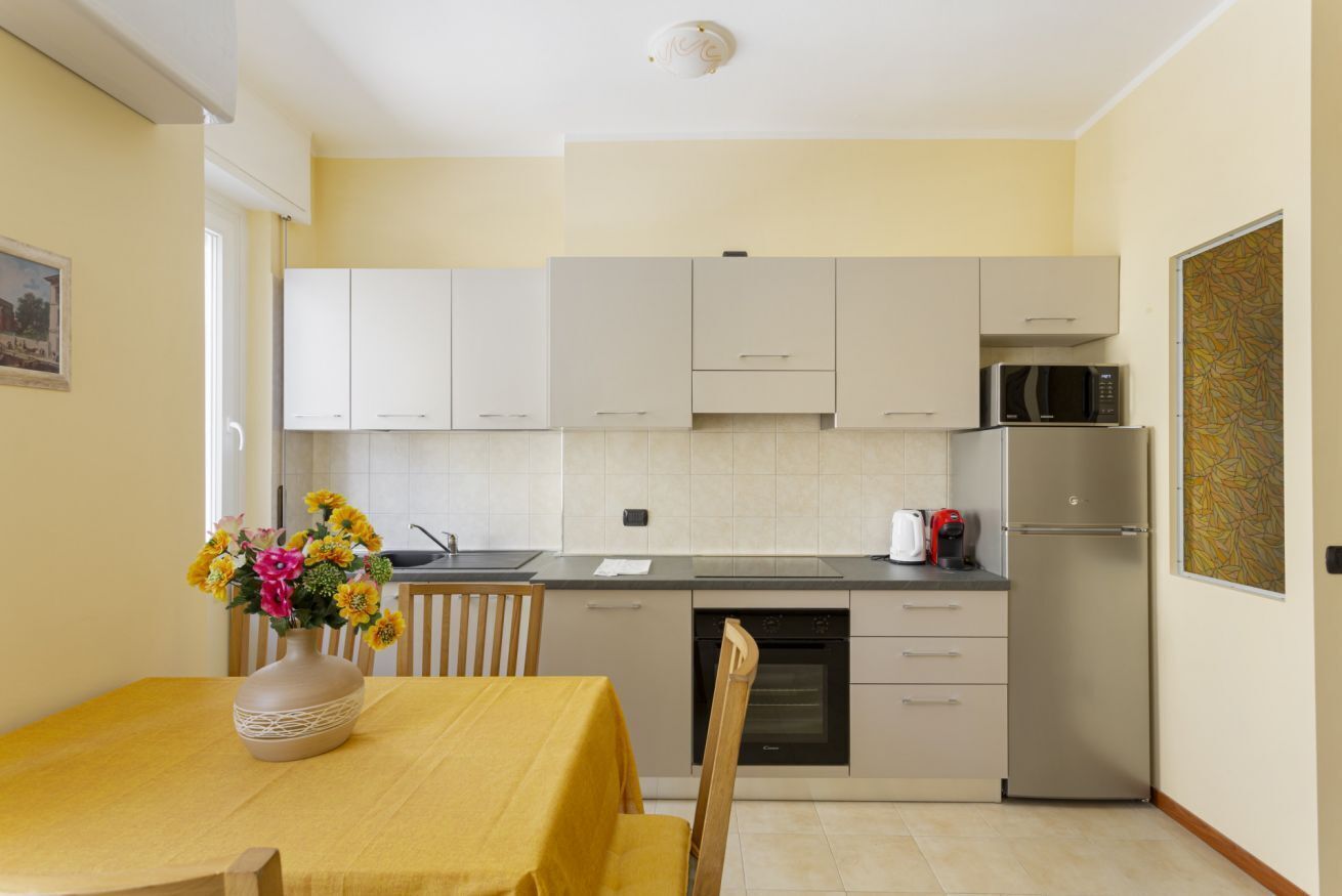 Herdplatte, Wasserkocher mit Kaffee-/Teezubehör