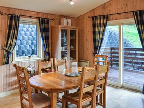Dining - 3 bedroom accommodation in Yanwath, near Pooley Bridge (Yanwath, near Pooley Bridge)