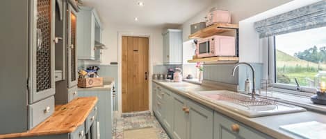 Diskmaskin och barnstol