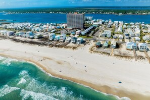 Beach - Sunny Coast Stay, Dock, Pool, Game Loft, Dogs Ok (Gulf Shores)