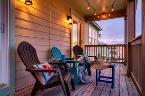 Property grounds - Sunny Coast Stay, Dock, Pool, Game Loft, Dogs Ok (Gulf Shores)