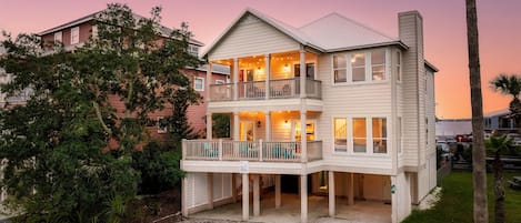 المنشأة من الخارج