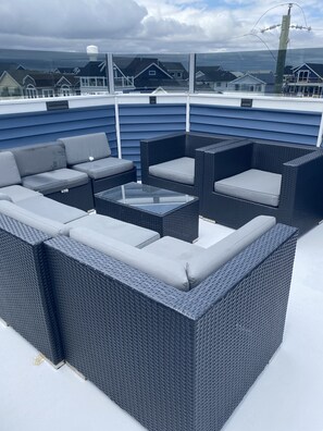 Terrace/patio - HOT TUB ON DECK, OCEAN VIEW, WALKING DISTANCE TO RESTAURANTS, BARS AND BOARDWALK (Seaside Heights)