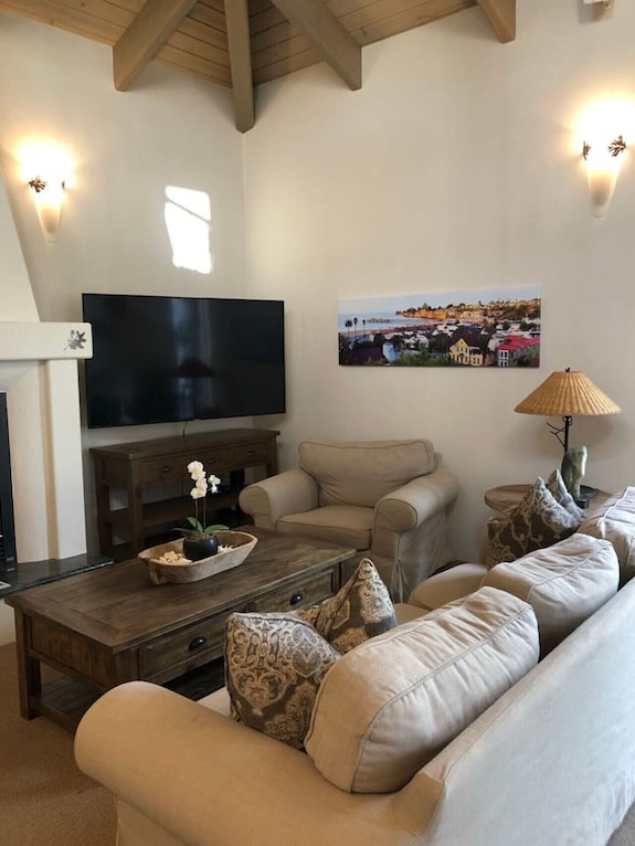 Luxury Beach Retreat In Capitola Village - 卡皮托拉
