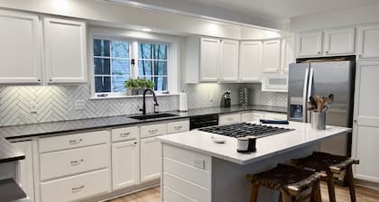 Main Street Charming Home - Just renovated!