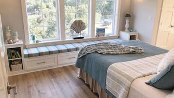 2 bedrooms, desk, iron/ironing board, free WiFi