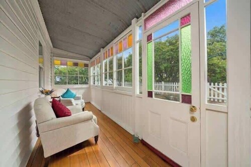 "Baker's Cottage" in Historic Richmond, Sleeps 6