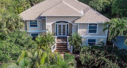 Sanibel Surfsound Home - Heated pool and easy walk to the beach