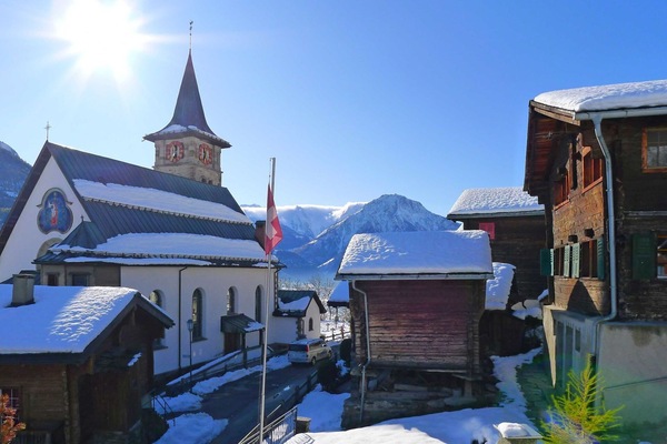 Himmel, Eigentum, Schnee, Gebäude, Fenster, Berg, Einfrieren, Steigung, Wolke, Glazialmorphologie
