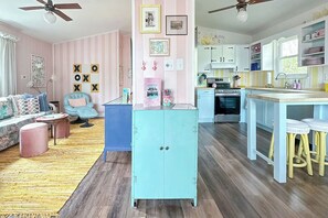 智能電視、書籍