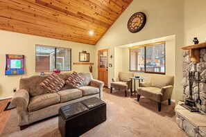 Smart-tv, pejs, dvd-afspiller