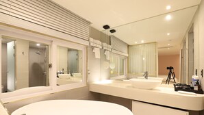 Suite | Bathroom - Hotel Yaja (Daegu)