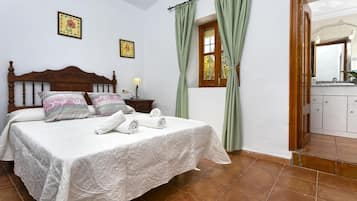 4 habitaciones, tabla de planchar con plancha y wifi gratis