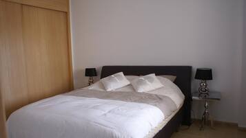 3 camere, ferro/asse da stiro, Wi-Fi gratuito, lenzuola