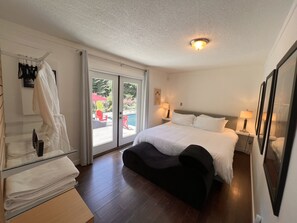 3 bedrooms, desk, iron/ironing board, free WiFi - Clean Modern Farmhouse in Wine & Golf Country (Cobble Hill)