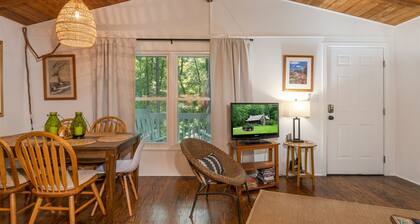 The Deep Forest Green Cottage | 2 Bed, 2 Bath