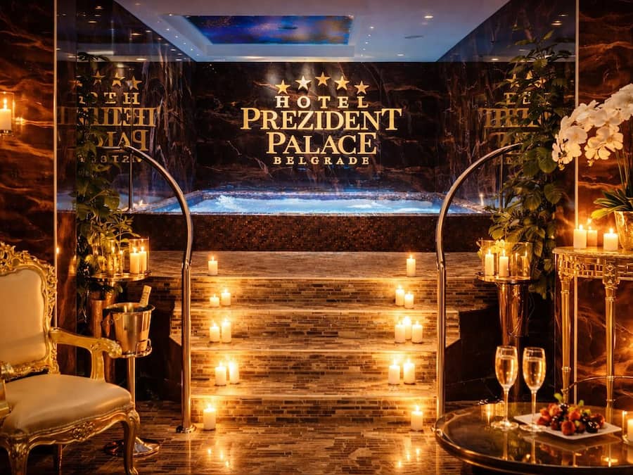 Couples treatment rooms, sauna, hot tub, steam room, body treatments