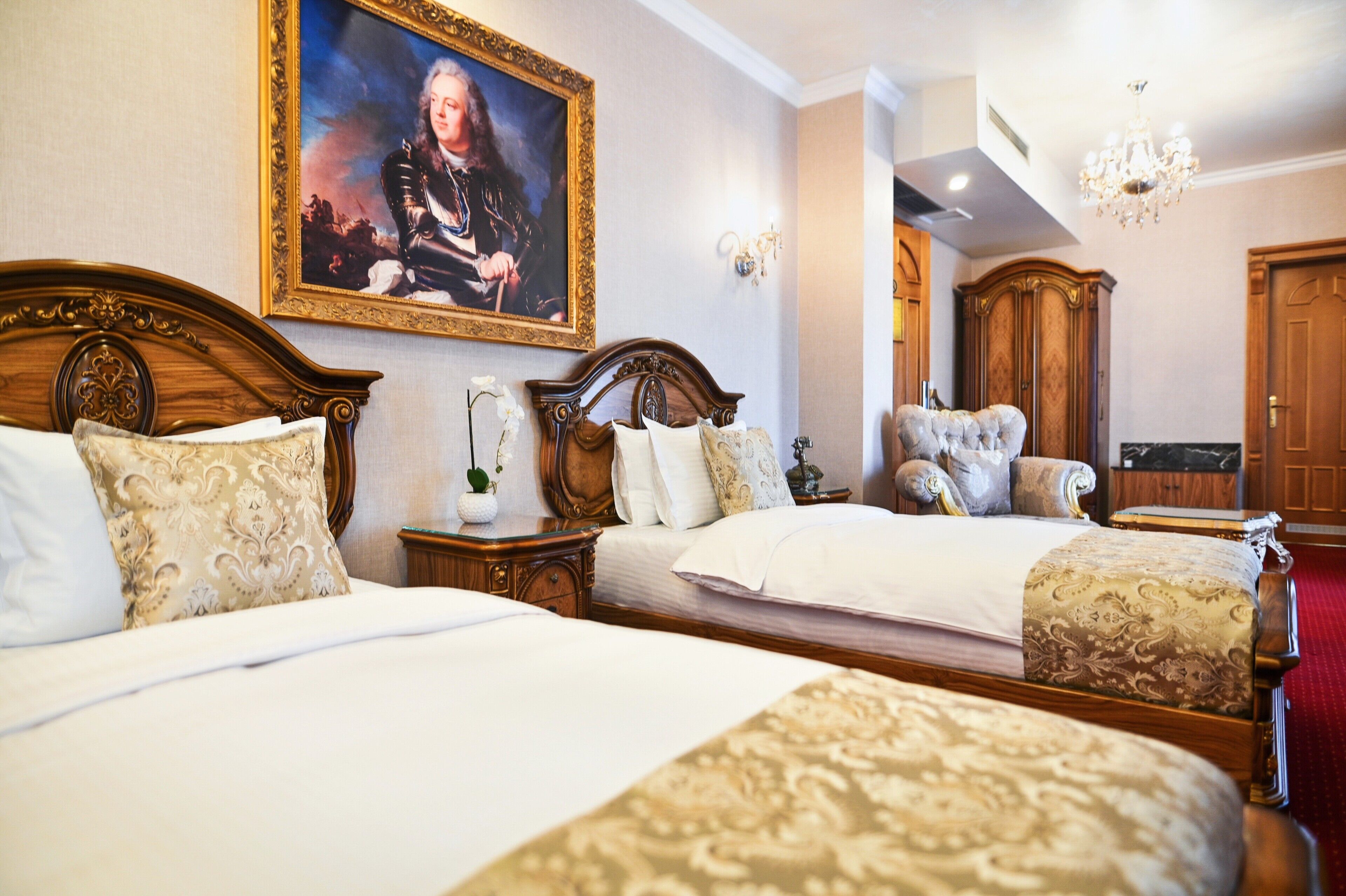 Superior Twin Room | Premium bedding, minibar, in-room safe, desk