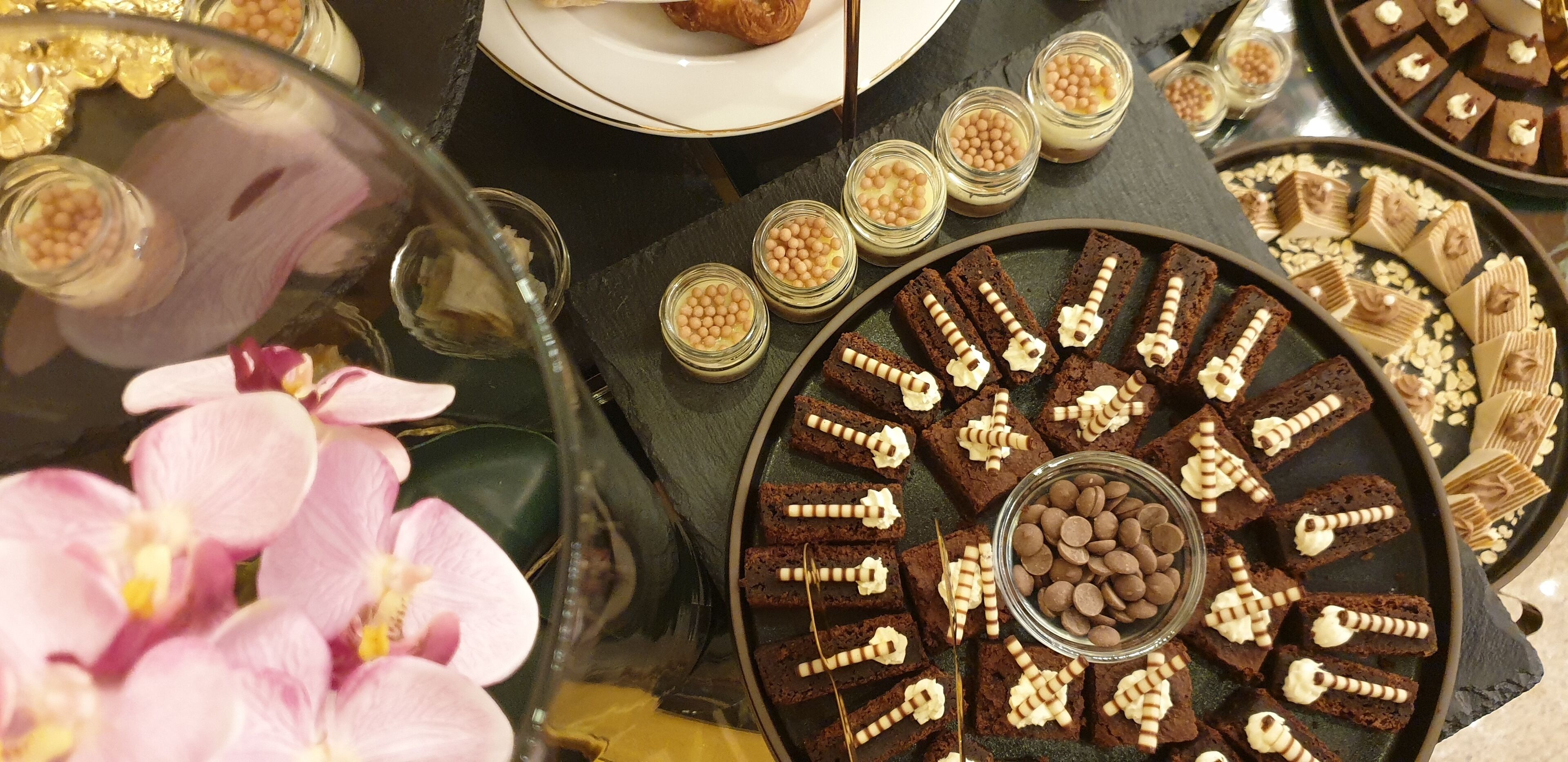 فطور أوروبي مجانًا يوميًا