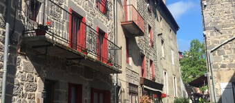 House in the heart of the medieval town