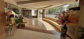 บริเวณประตูทางเข้า