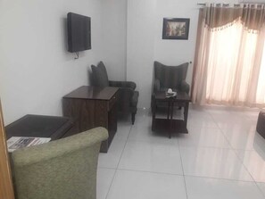 Wi-Fi de cortesia, roupa de cama