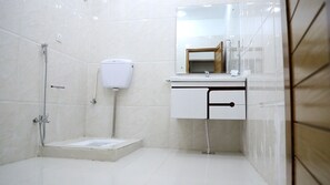 ฝักบัว, ผ้าเช็ดตัว